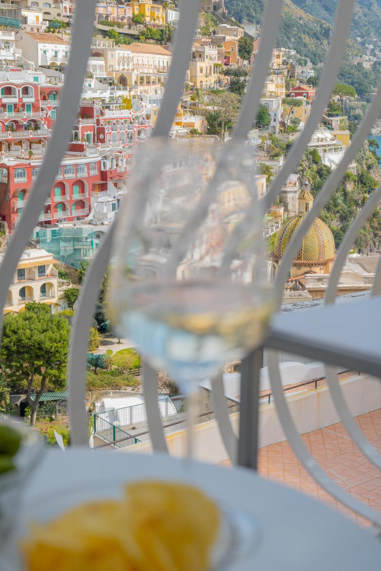 Milky Suites Positano Buitenkant foto